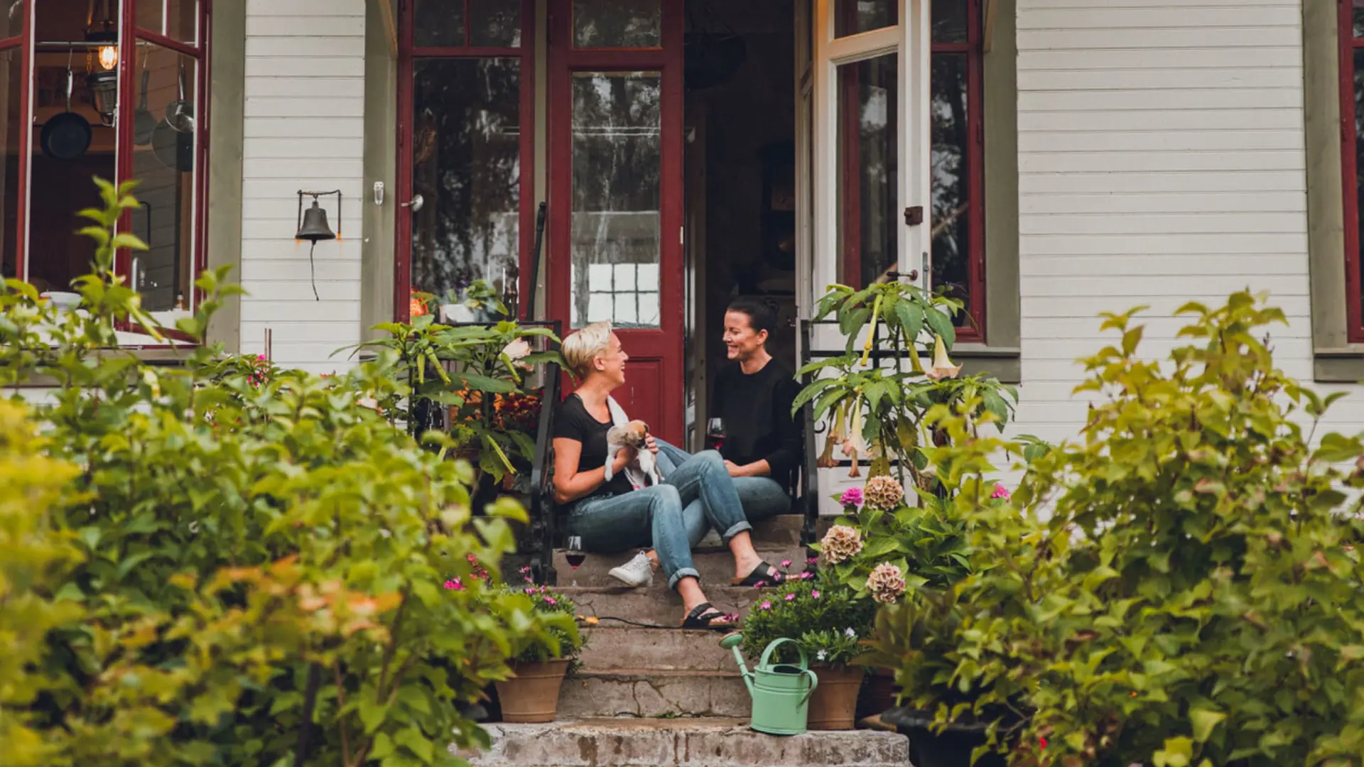 Kajsa Bergqvist - <p data-start="459" data-end="632">Inspireras av Kajsa Bergqvist, en av våra mest framstående friidrottare, med en stark berättelse om mål, motgångar och vägen tillbaka till toppen.</p>