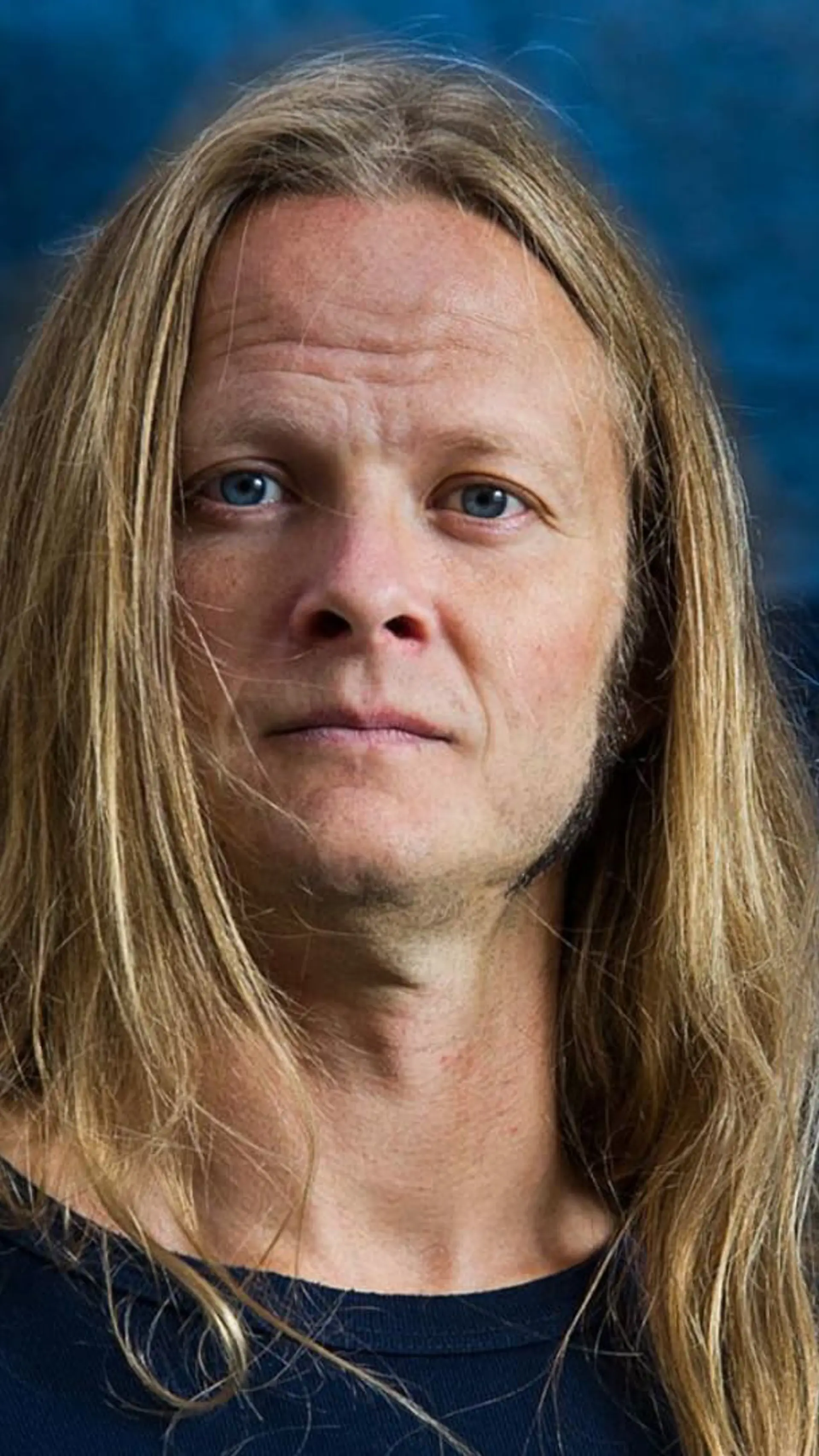 Herman Geijer - <p data-start="213" data-end="369">Hur överlever vi kriser och katastrofer? Herman Geijer kombinerar humor, fakta och zombier för att ge insikter som stannar kvar</p>