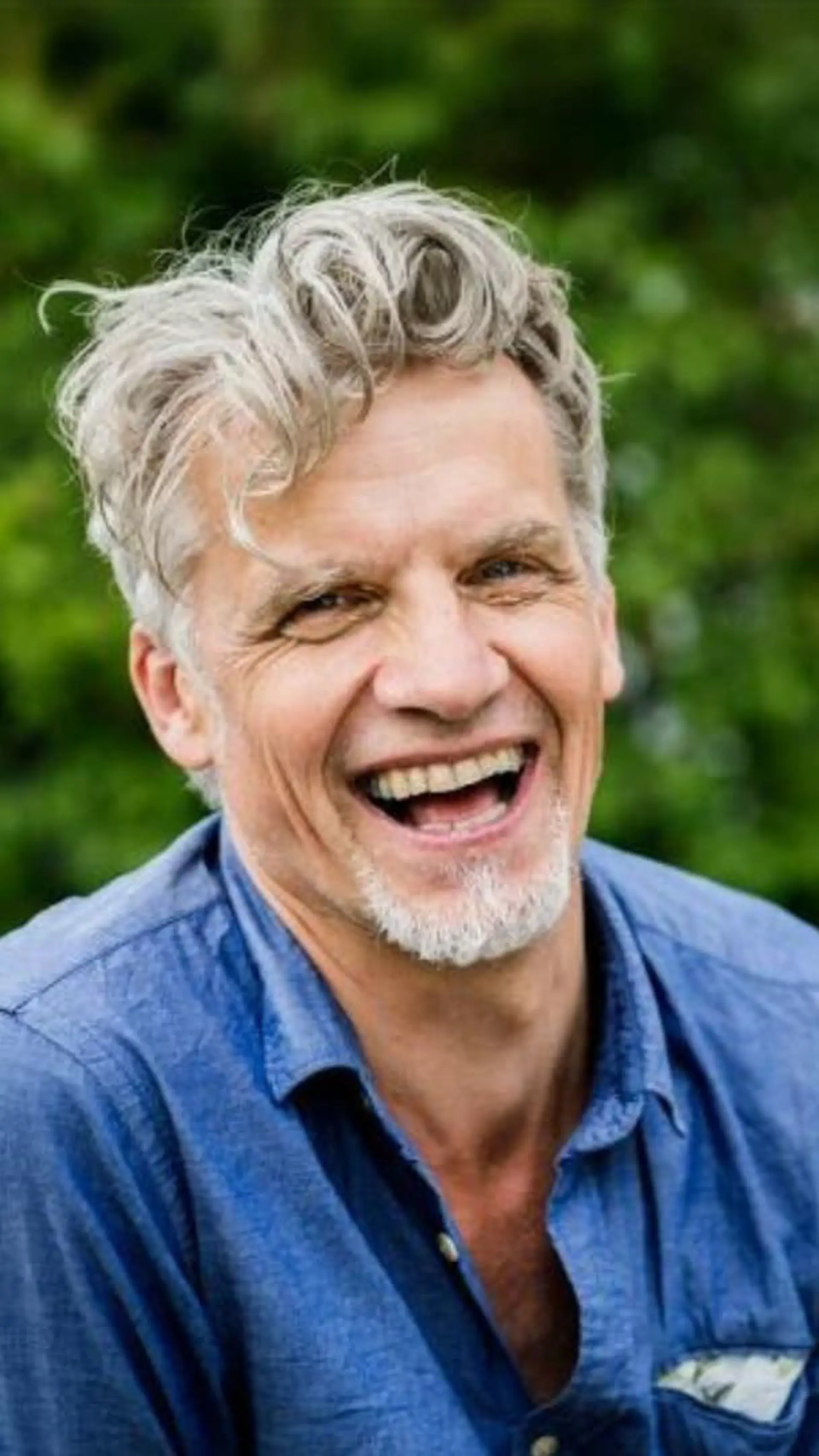 Pelle Sandstrak - <p>Pelle Sandstrak föreläser med humor, mod och insikter från livet med Tourettes</p>