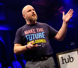 Den femte accelerationen visar hur AI kan frigöra mänsklig kreativitet