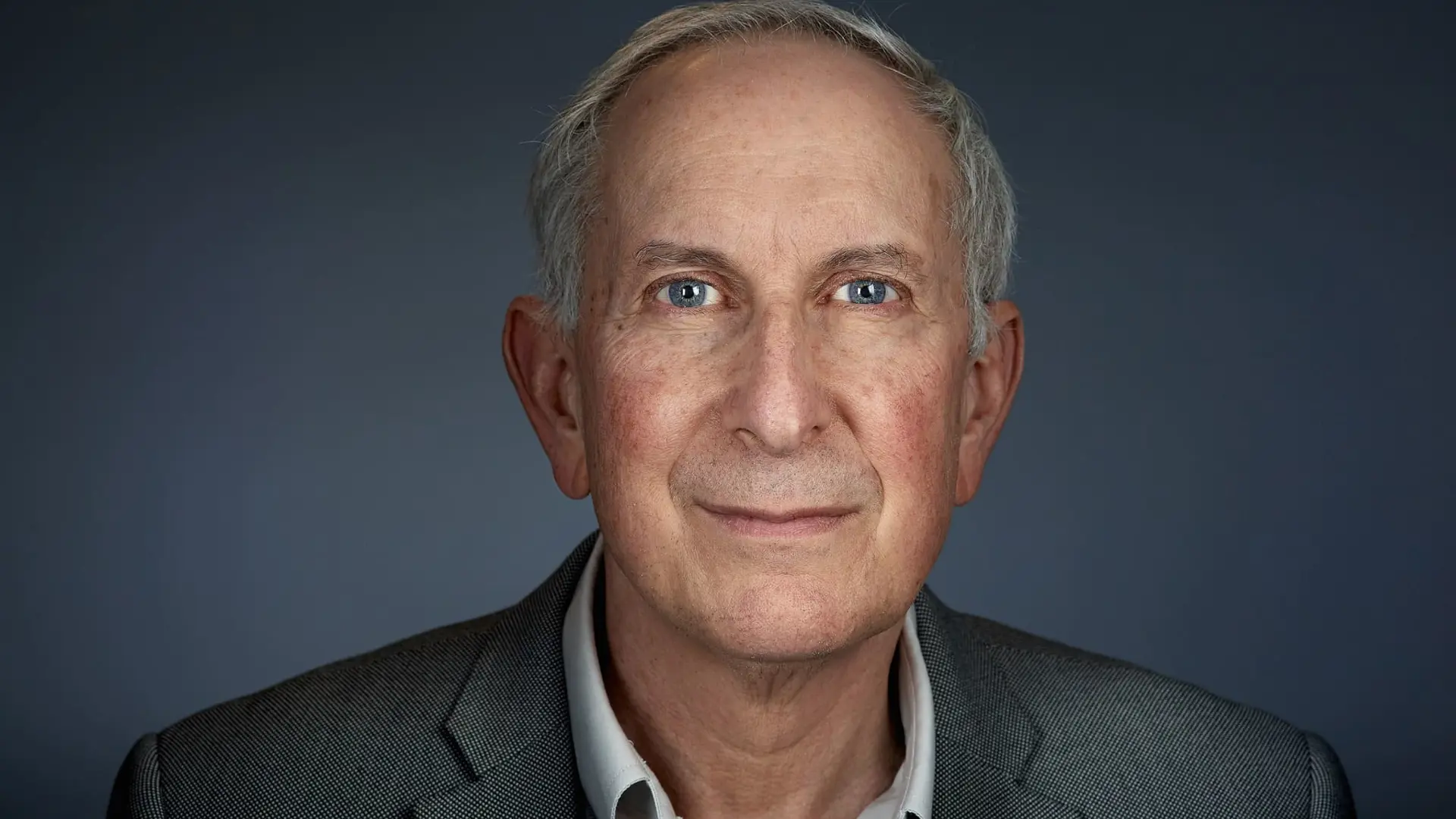 John Steinberg - <p data-start="232" data-end="401">Dr. John Steinberg ger konkreta verktyg för lärande och ledarskap genom engagerande föreläsningar med teori, praktik och livedemonstrationer</p>