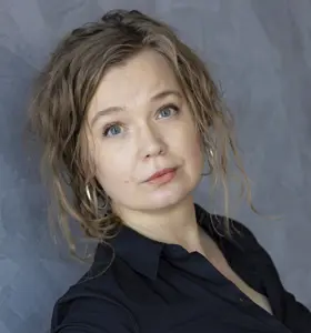 Mia Skott