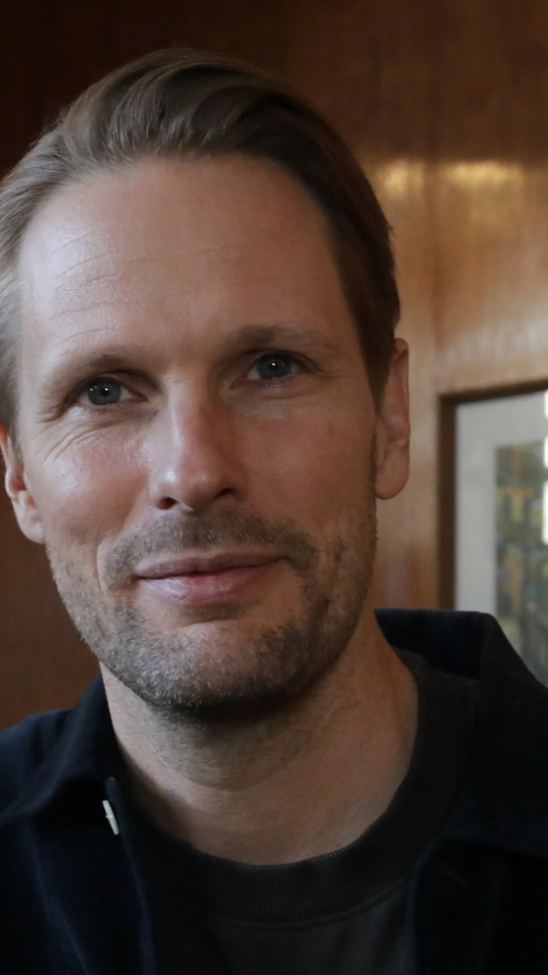 Martin Sandin - <p data-start="575" data-end="690">Regissör, producent och föreläsare som visar hur kommunikation kan skapa känsla, engagemang och verklig förändring.</p>