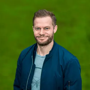 Henrik Axelsson