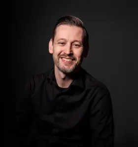 Magnus H Johansson