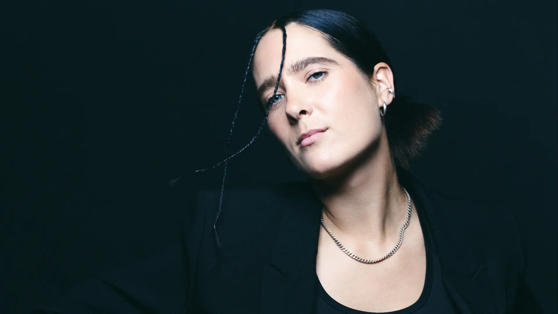 Julia Alfrida - <p data-start="273" data-end="453">Julia Alfrida ger en äkta röst åt Generation Z och berör med sina insikter om identitet, psykisk hälsa och modet att följa sina drömmar.</p>