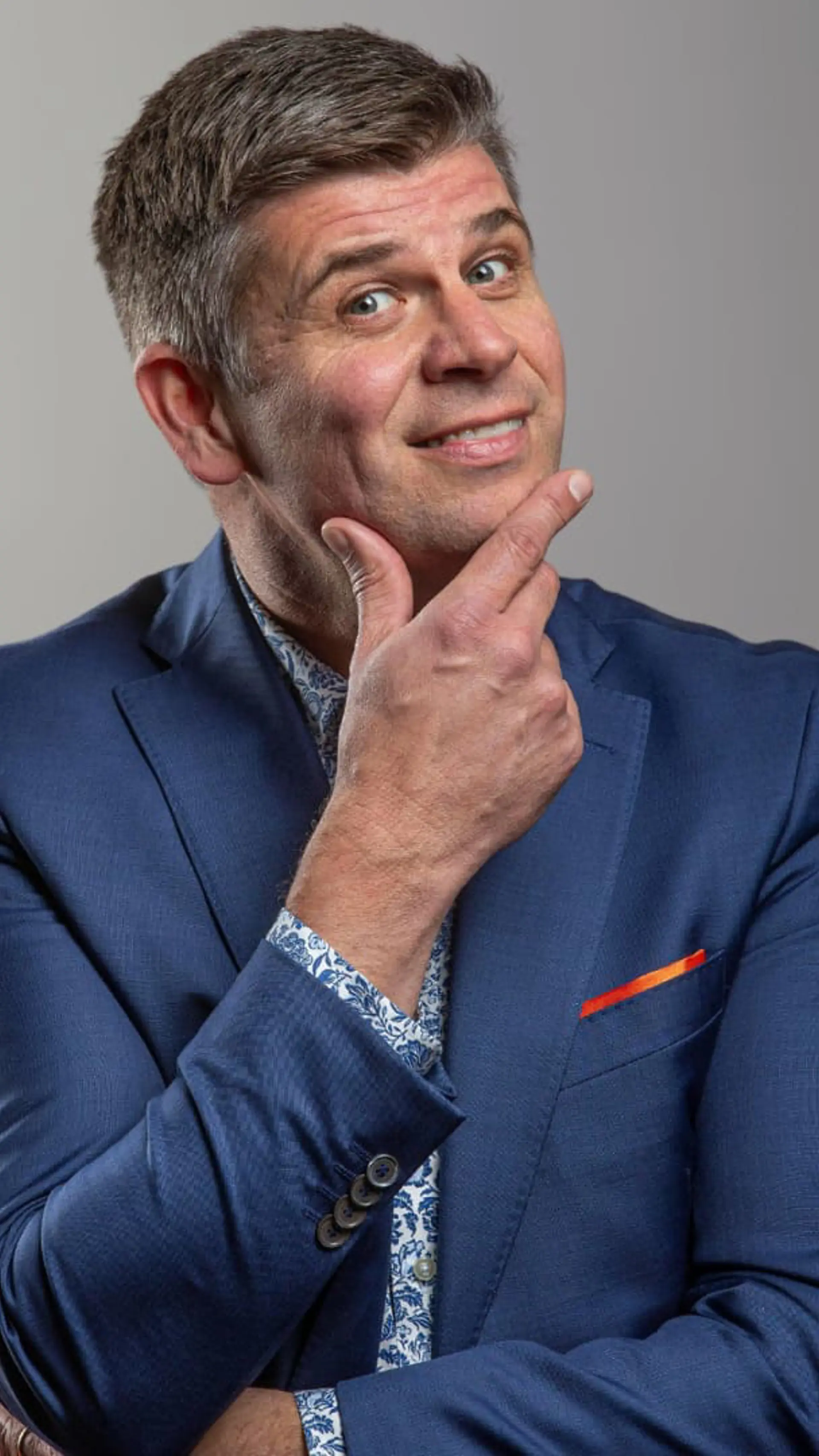 Malte Hallquist - <p data-start="257" data-end="437">Malte Hallquist föreläser om relationer och kommunikation med humor, värme och konkreta verktyg för företag, kommuner och organisationer.</p>