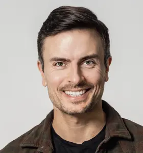 Peter Nitschke - Komiker, konferencier och föreläsare som kombinerar humor, retorik och storytelling för maximal genomslagskraft.