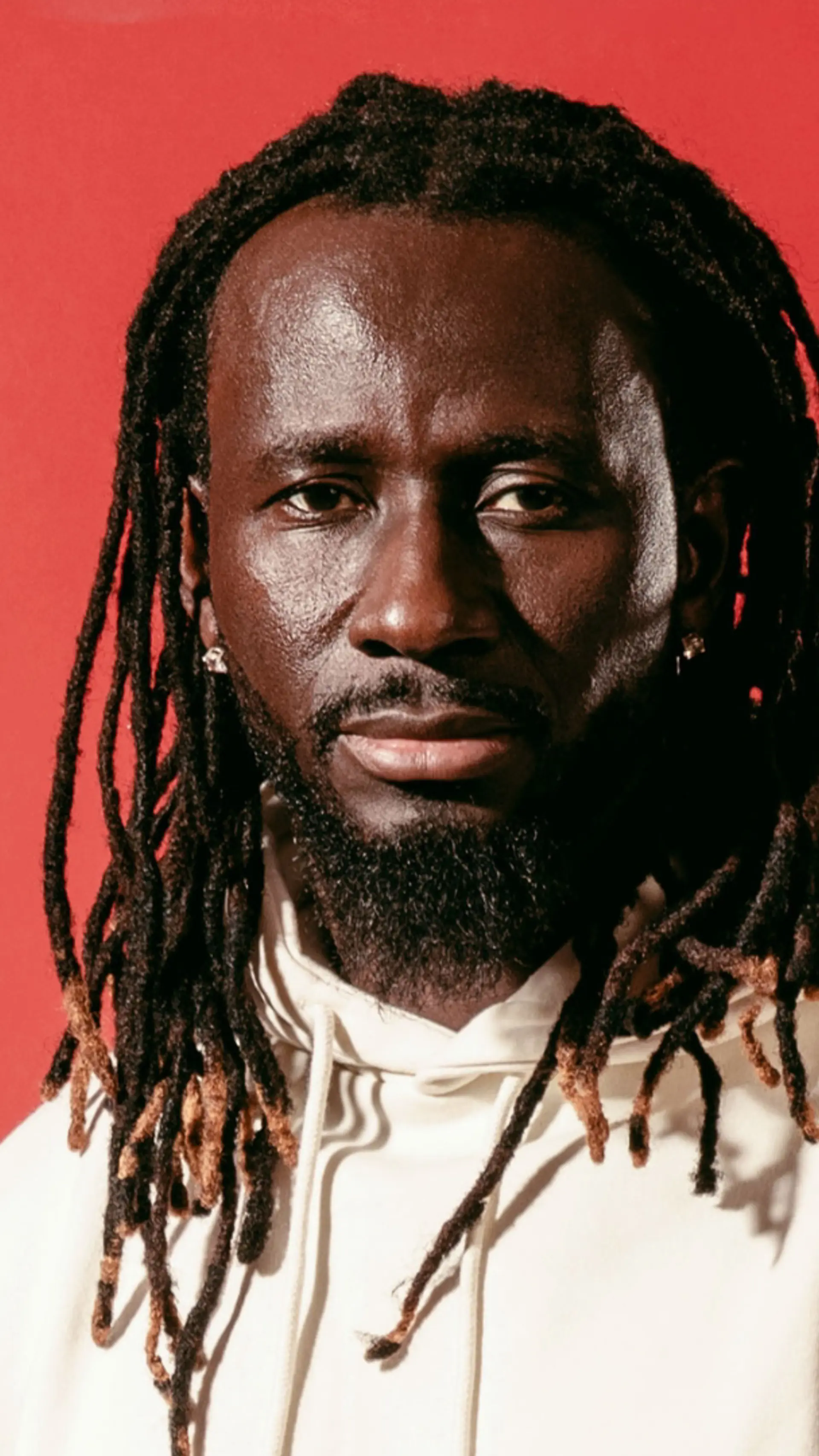 Pa Modou Badjie - <p data-start="362" data-end="479">Energifylld talare och artist som förenar allvar, glädje, självkänsla och show på scenen.</p>