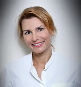 Nathalie Helm