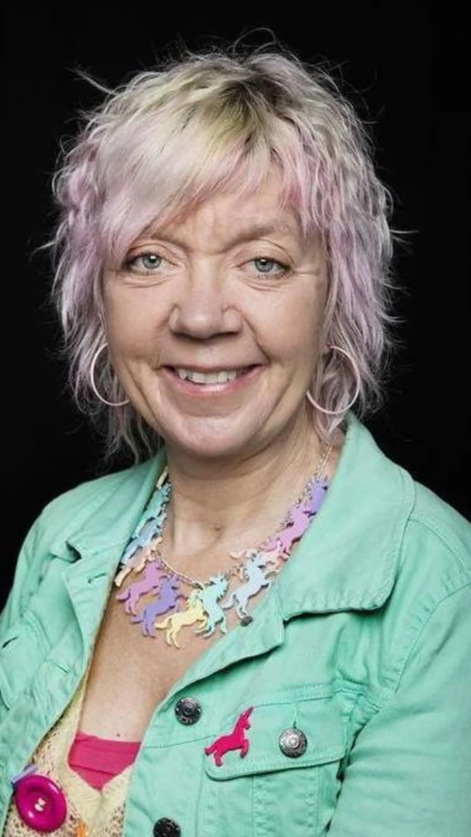 Lisbeth Pipping - <p data-start="218" data-end="368">En gripande föreläsare om mobbning och barns utsatthet, med egen erfarenhet och ett starkt budskap om hopp och förändring.</p>