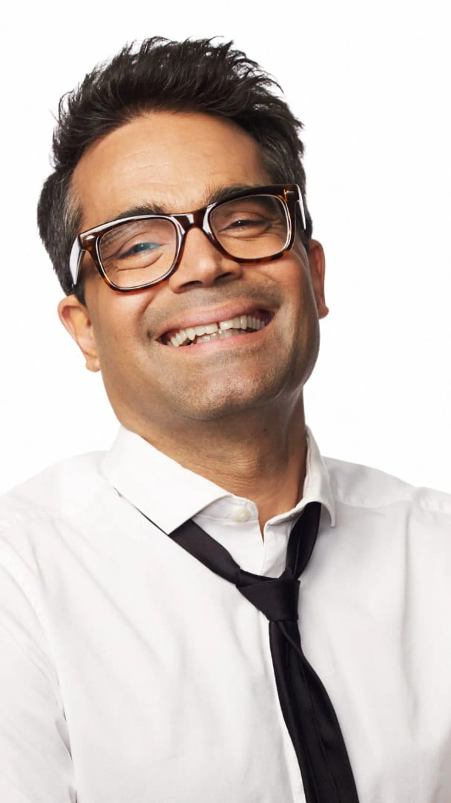 David Batra - <p data-start="431" data-end="580">David Batra är en rutinerad komiker och föreläsare som med humor och skärpa skapar igenkänning, skratt och nya perspektiv.</p>