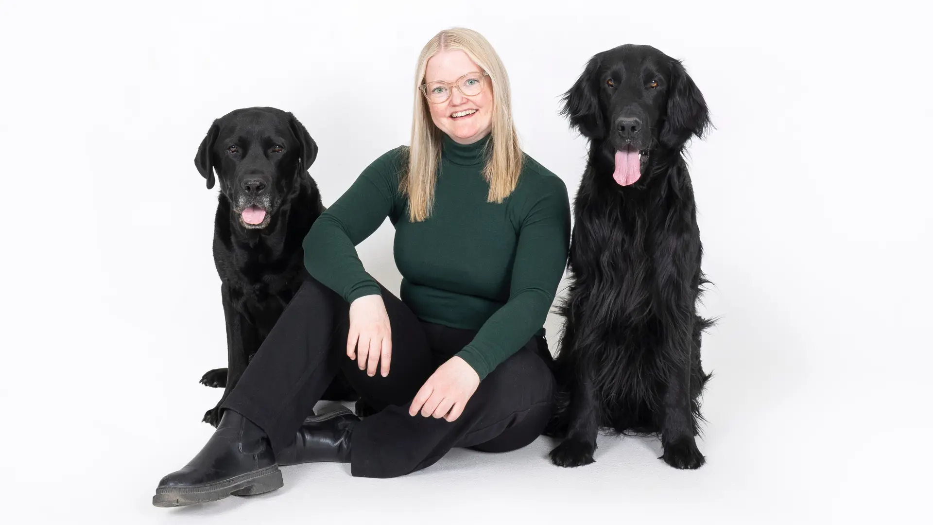 Åsa Jonsson - <p data-start="900" data-end="1040">Åsa Jonsson föreläser med humor och hjärta om psykisk hälsa, lokal stolthet, dialektens kraft och att våga ta plats, personligt, ärligt och inspirerande!</p>