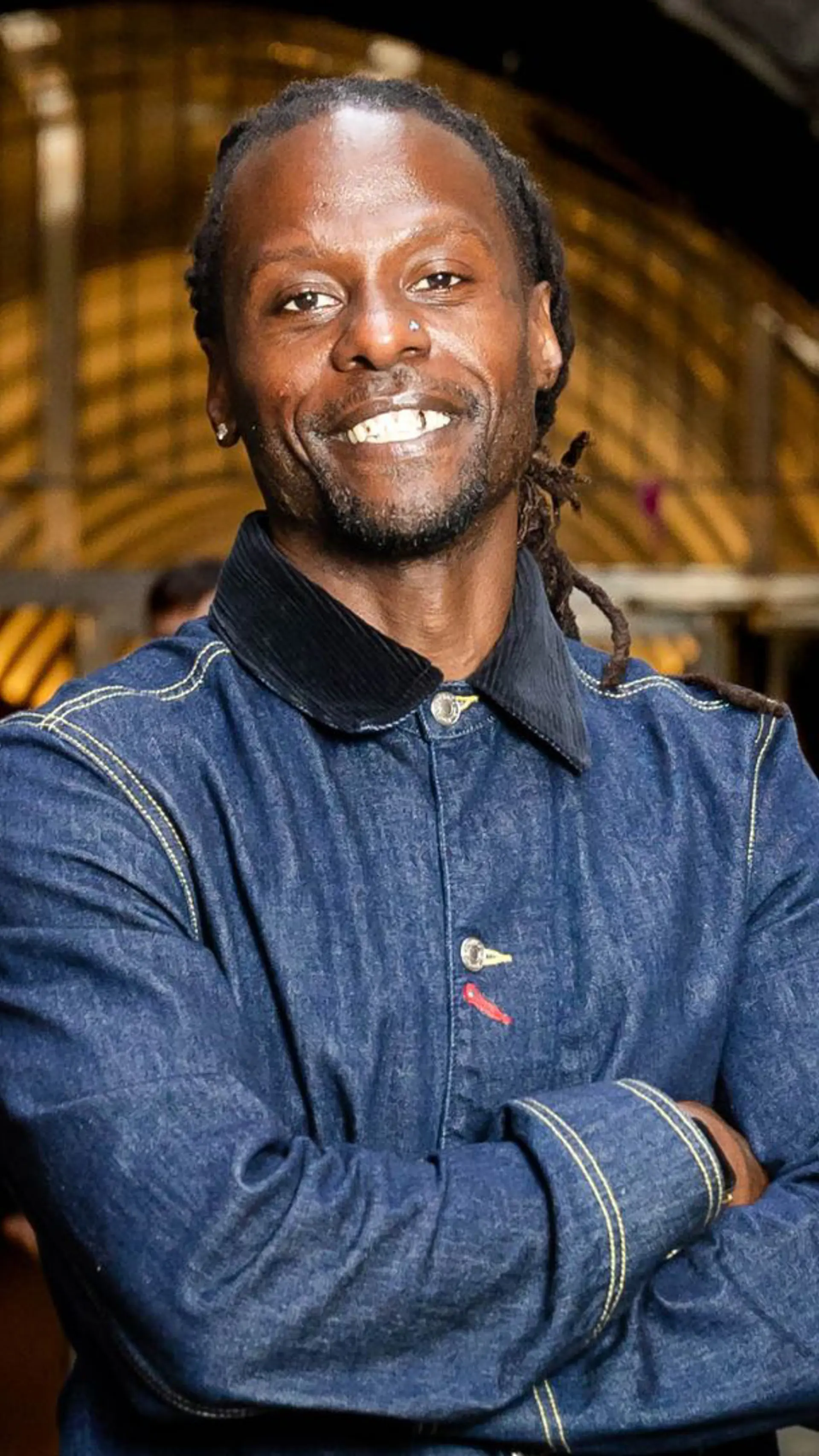 Martin Mutumba - <p data-start="213" data-end="365">En gripande resa från Rinkeby till fotbollens topp och vidare till en inspirerande röst för förändring, mod och framtidstro.</p>