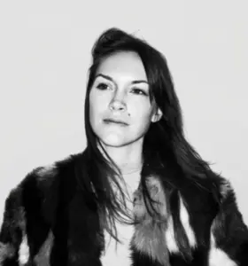 Brita Zackari - Brita Zackari inspirerar till träning utan hets, prestation och pekpinnar