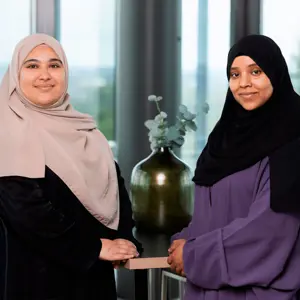 Hiba Adem och Safae Berrahmoune