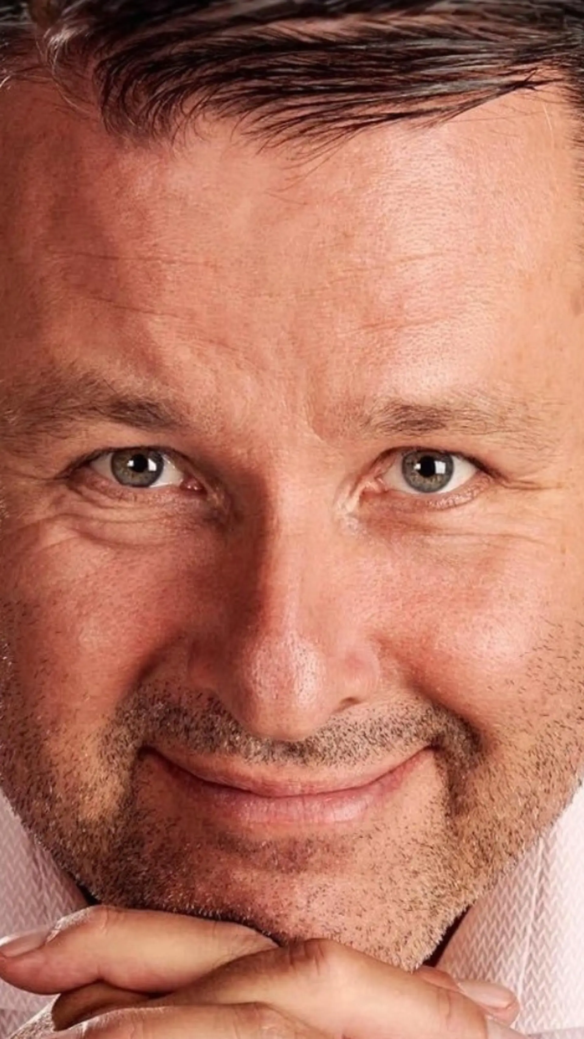 Thomas Ardenfors - <p data-start="429" data-end="567">En stark och personlig föreläsning om livet som jour och familjehem och om hur trygghet kan förändra barns liv.</p>