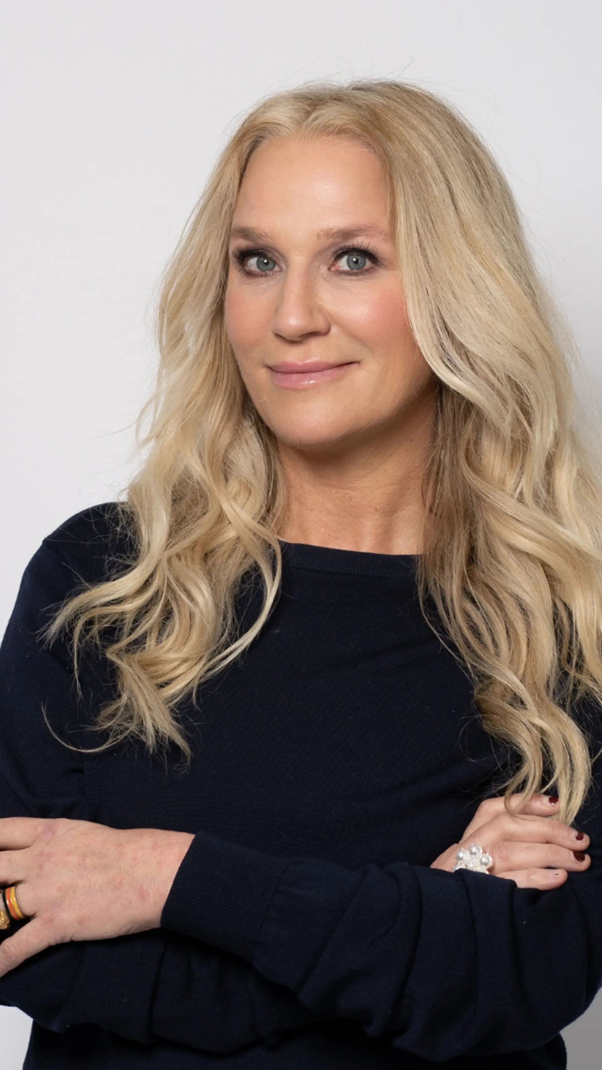 Ann Söderlund - <p data-start="231" data-end="386">Ann Söderlund föreläser med värme, humor och ärlighet om arbetsglädje, relationer, självkänsla och livet mitt i vardagens tempo.</p>