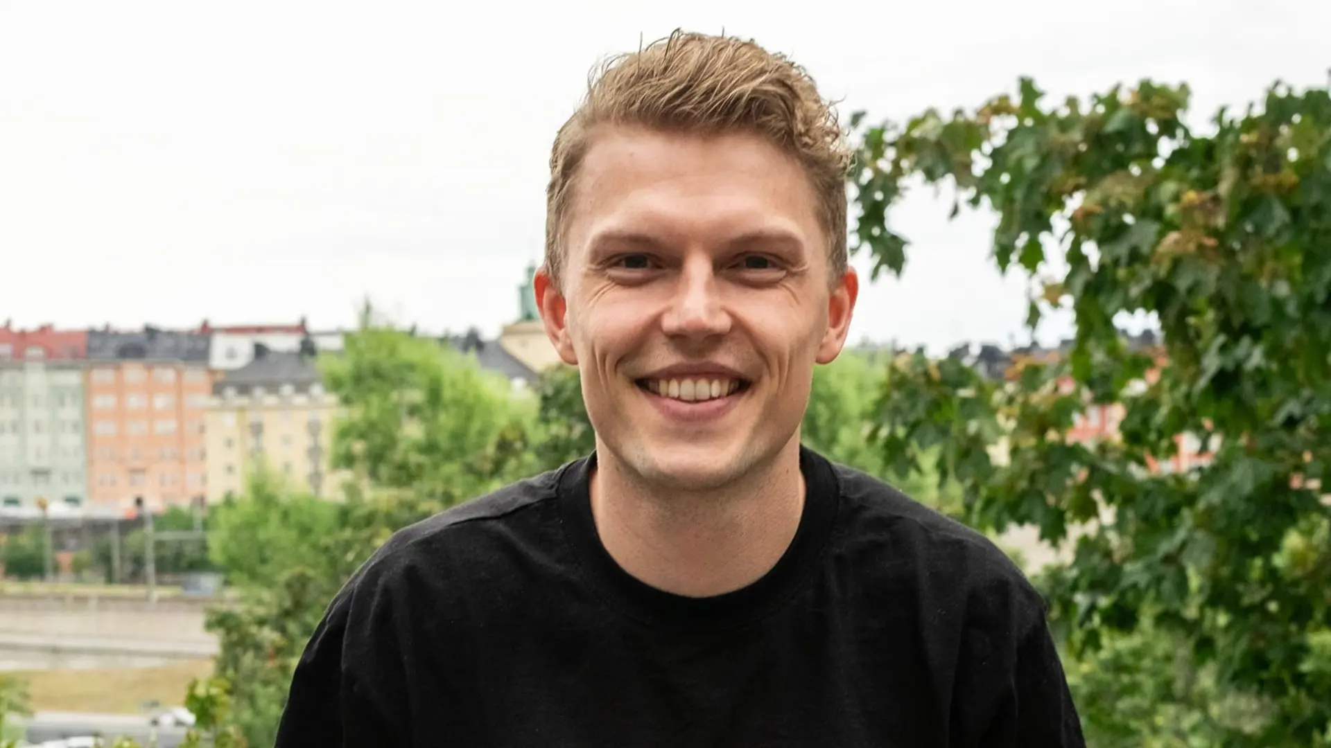 Truls Christenson - <p>Truls Christenson visar hur modet att se och agera på möjligheter kan skapa innovation, tillväxt och nya cirkulära affärer</p>