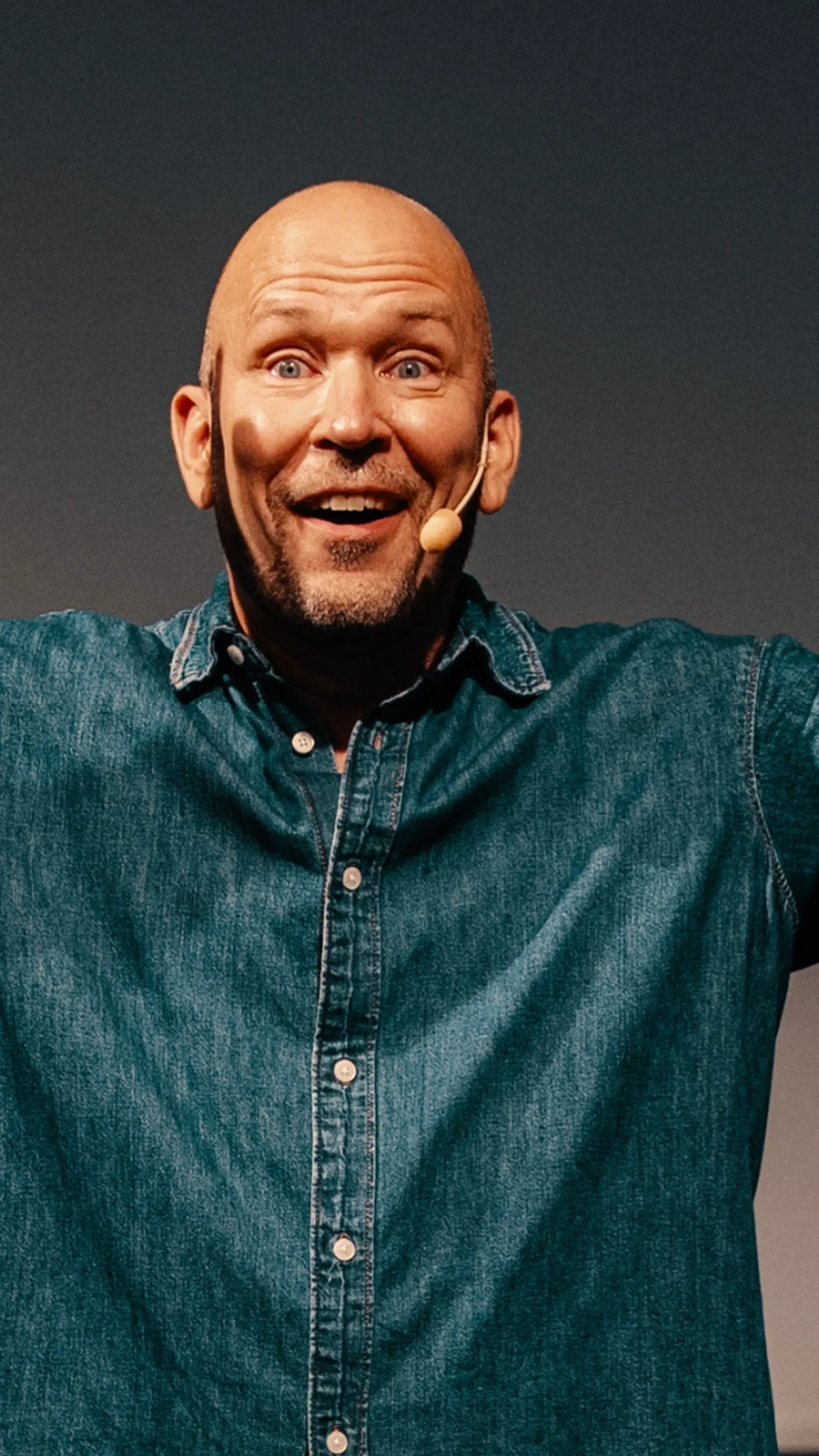 Björn Ling - <p data-start="213" data-end="317">Björn Ling inspirerar med humor, mod och erfarenhet från scen, film och TV</p>