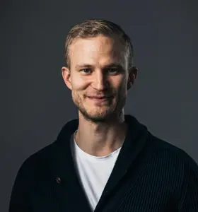 Isak Nyqvist - Isak Nyqvist är personlig och mental tränare som inspirerar till ett starkare liv genom träning, mindset och hållbara vanor