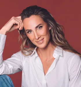 Ida Kjos - Ida Kjos inspirerar med mod, självledarskap, jämställdhet och förändringskraft.