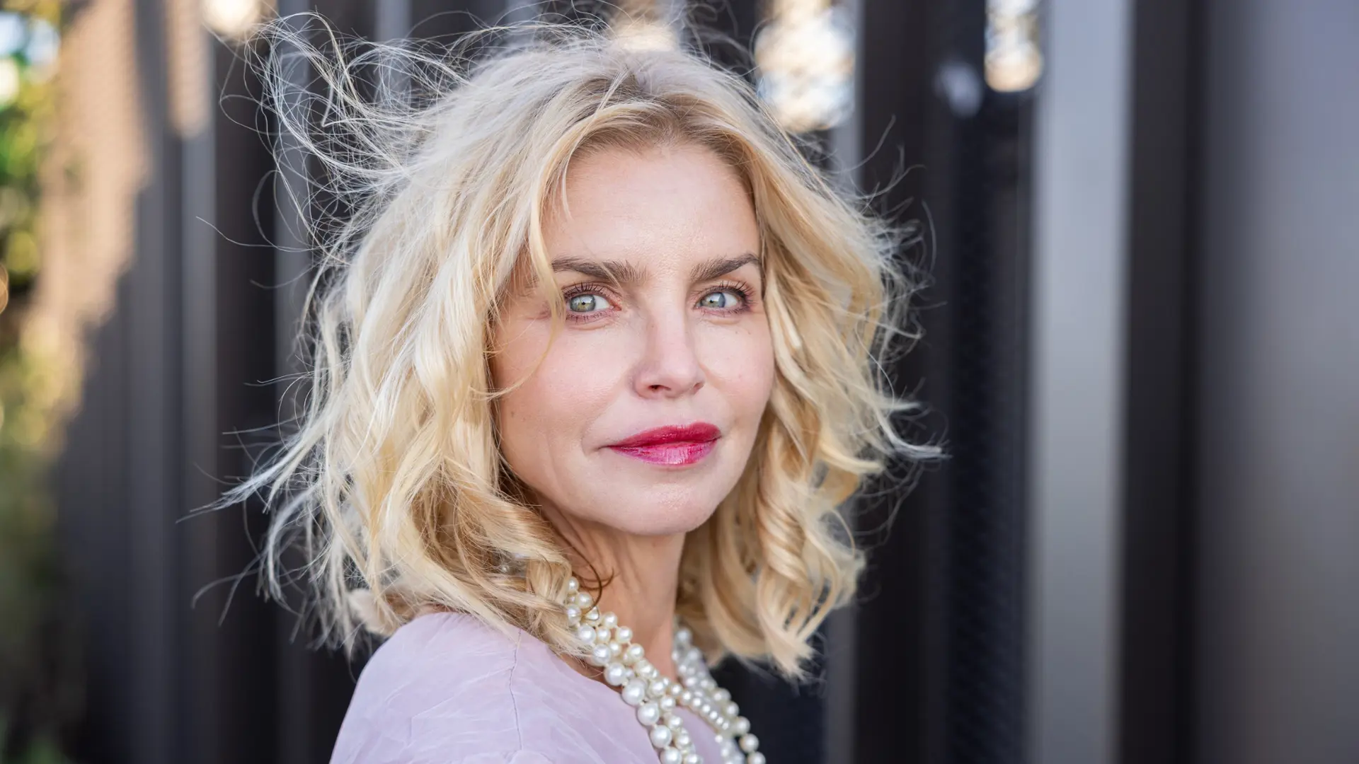 Anna Frankzen Starrin - <p data-start="221" data-end="325">Trendanalytiker och antropolog som gör AI, Generation Z och framtidens stora förändringar begripliga, relevanta och konkreta</p>
