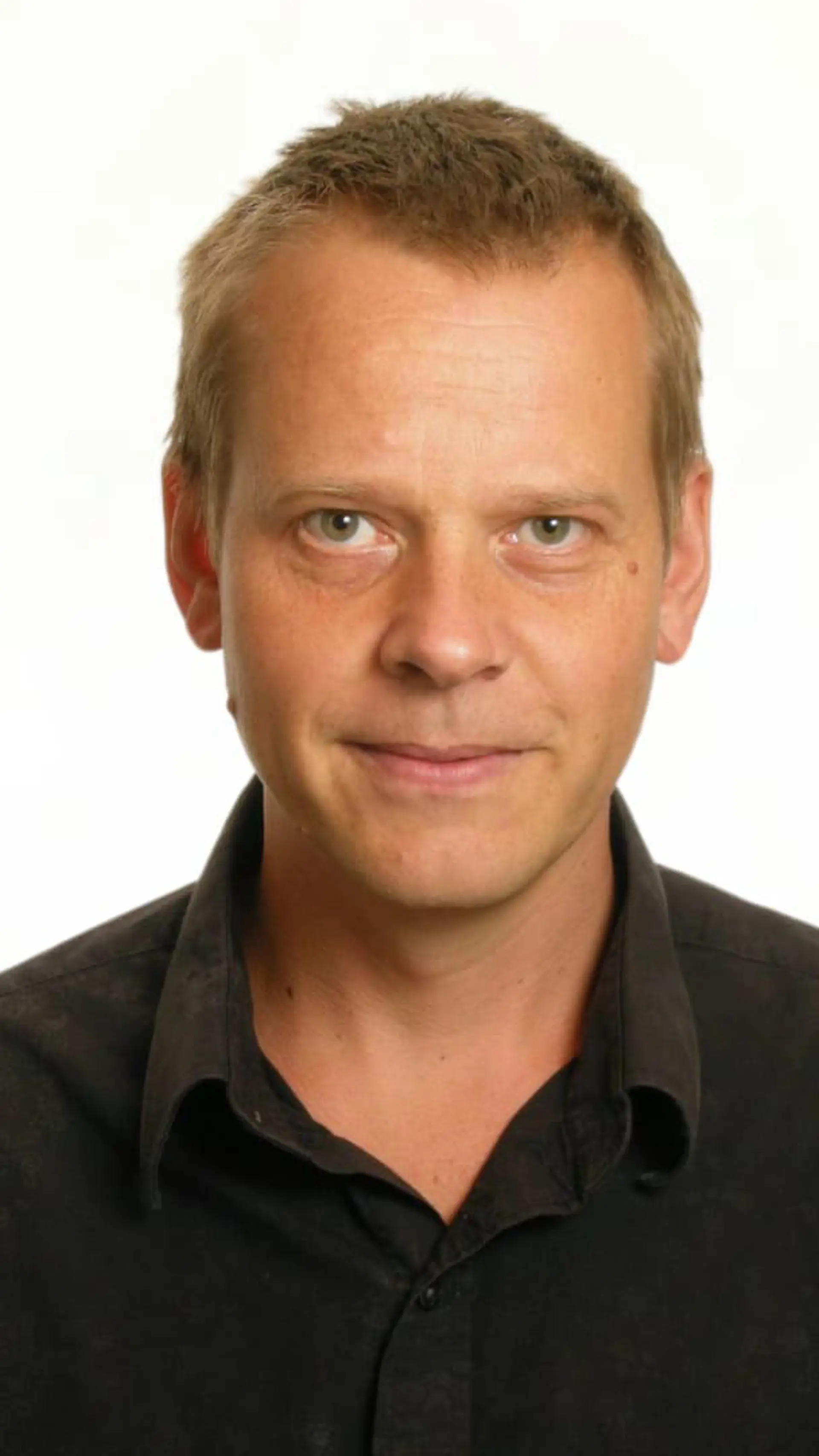 Ola Rosling - <p data-start="251" data-end="407">Ola Rosling gör komplex statistik begriplig och visar hur data kan förändra vår syn på världen genom factfulness.</p>