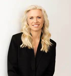 Christina Andersson - Leg. psykolog och medicine doktor som visar hur du tränar hjärnan för ökat välbefinnande, mentalt fokus och hållbar prestation.