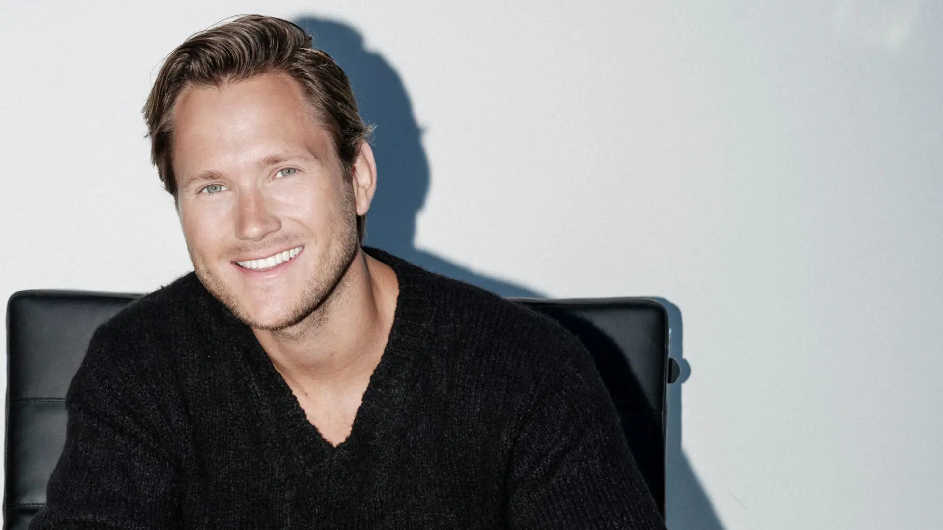 Viktor Frisk - <p>Viktor Frisk berättar öppet om psykisk ohälsa, mobbning och modet att vara sig själv. Inspirerande föreläsningar med konkreta verktyg och stor igenkänning.</p>