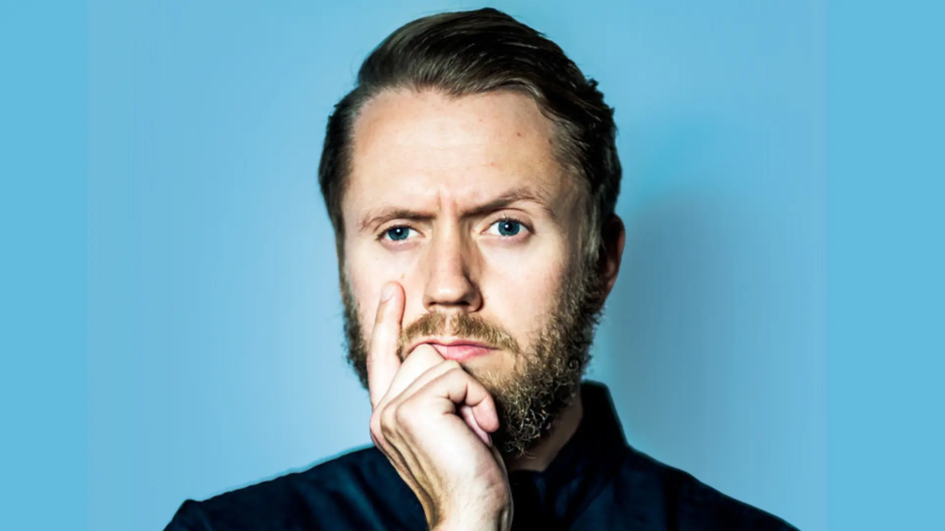 Isak Jansson - <p data-start="208" data-end="360">Isak Jansson levererar intelligent, absurd standup med träffsäkra analyser som får publiken att skratta och tänka samtidigt</p>