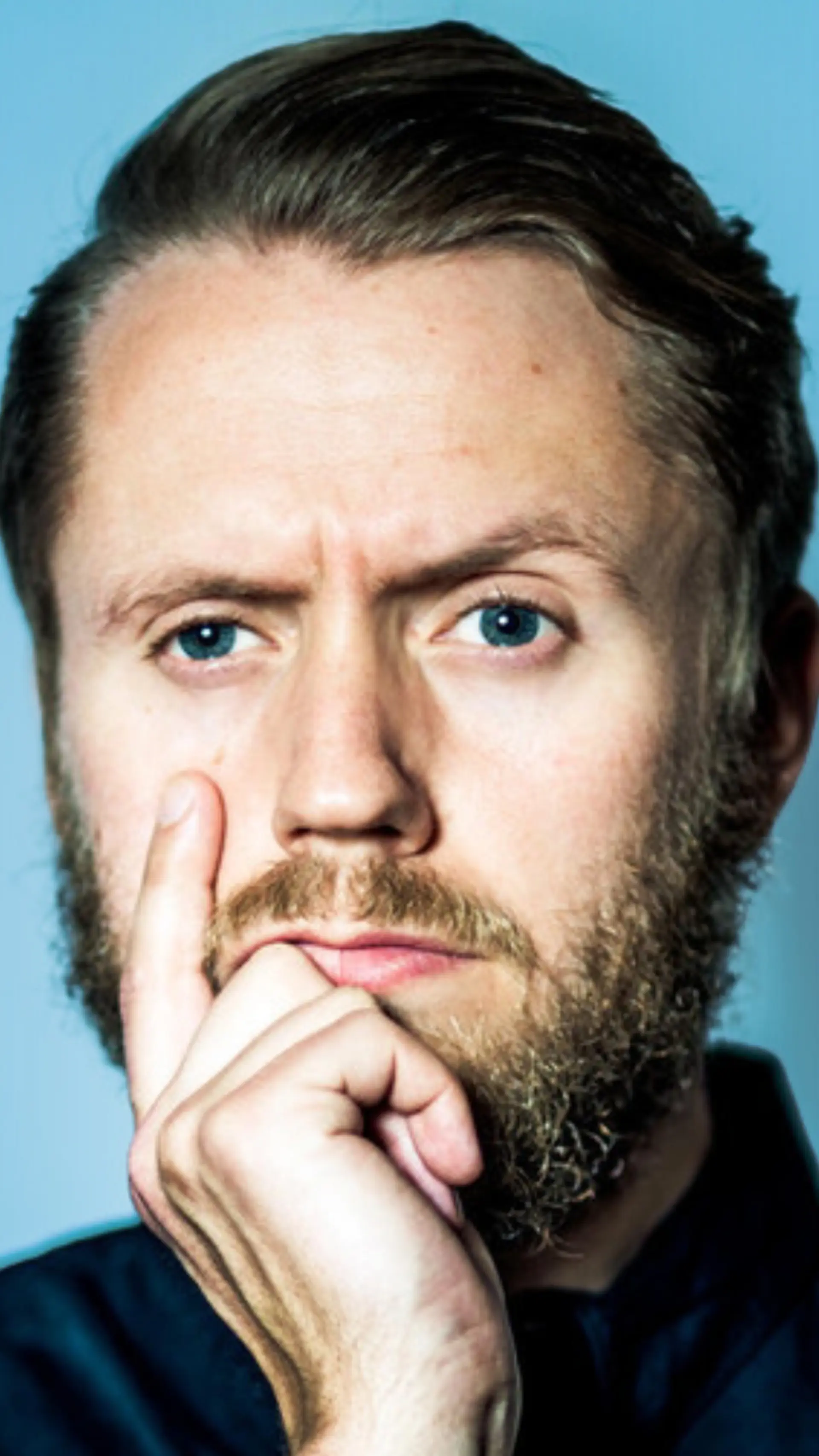 Isak Jansson - <p data-start="208" data-end="360">Isak Jansson levererar intelligent, absurd standup med träffsäkra analyser som får publiken att skratta och tänka samtidigt</p>