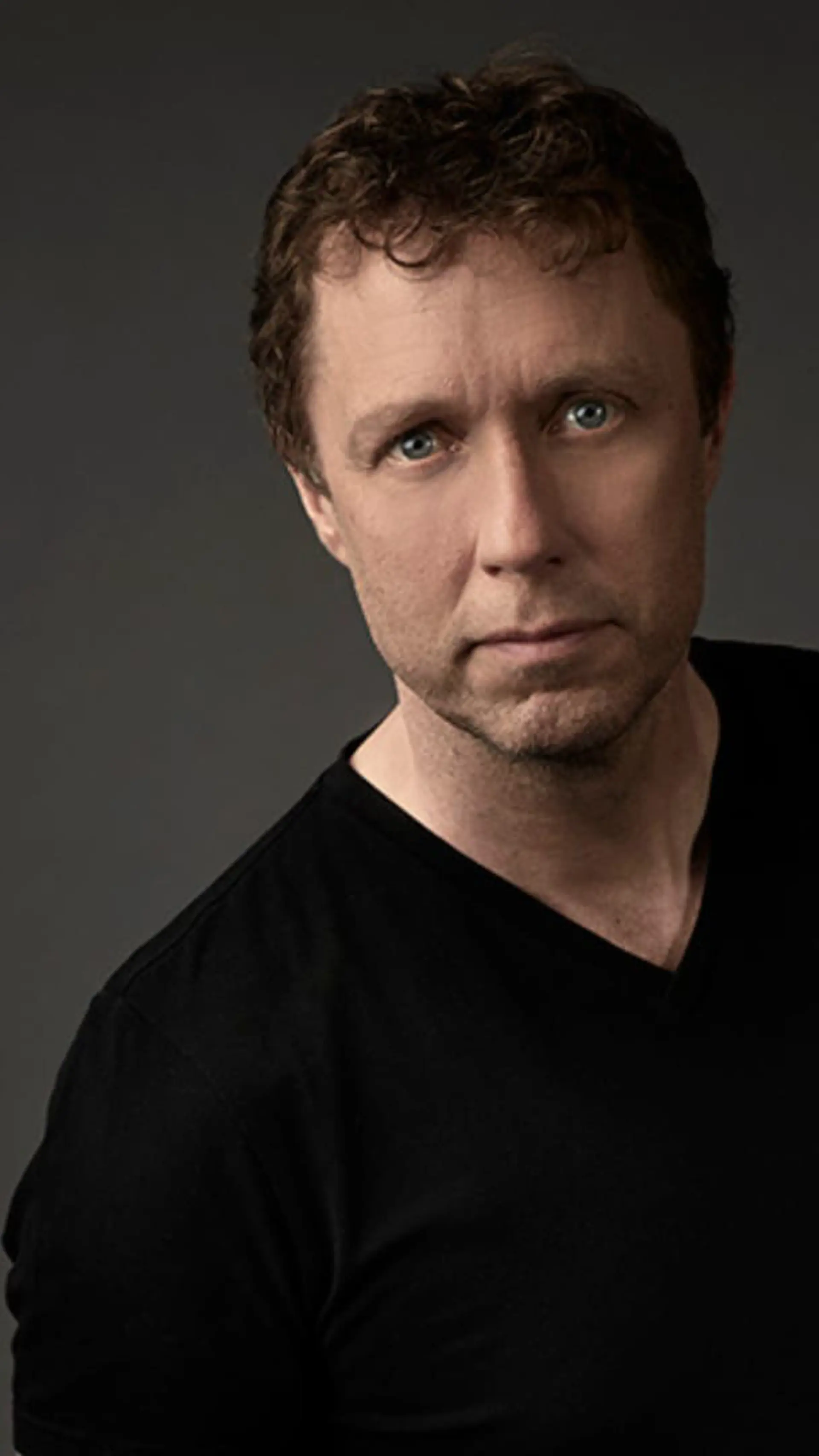 Klas Hallberg - <p data-start="226" data-end="368">En av världens mest uppskattade talare som kombinerar humor, skarpa insikter och mod att skapa verklig förändring.</p>