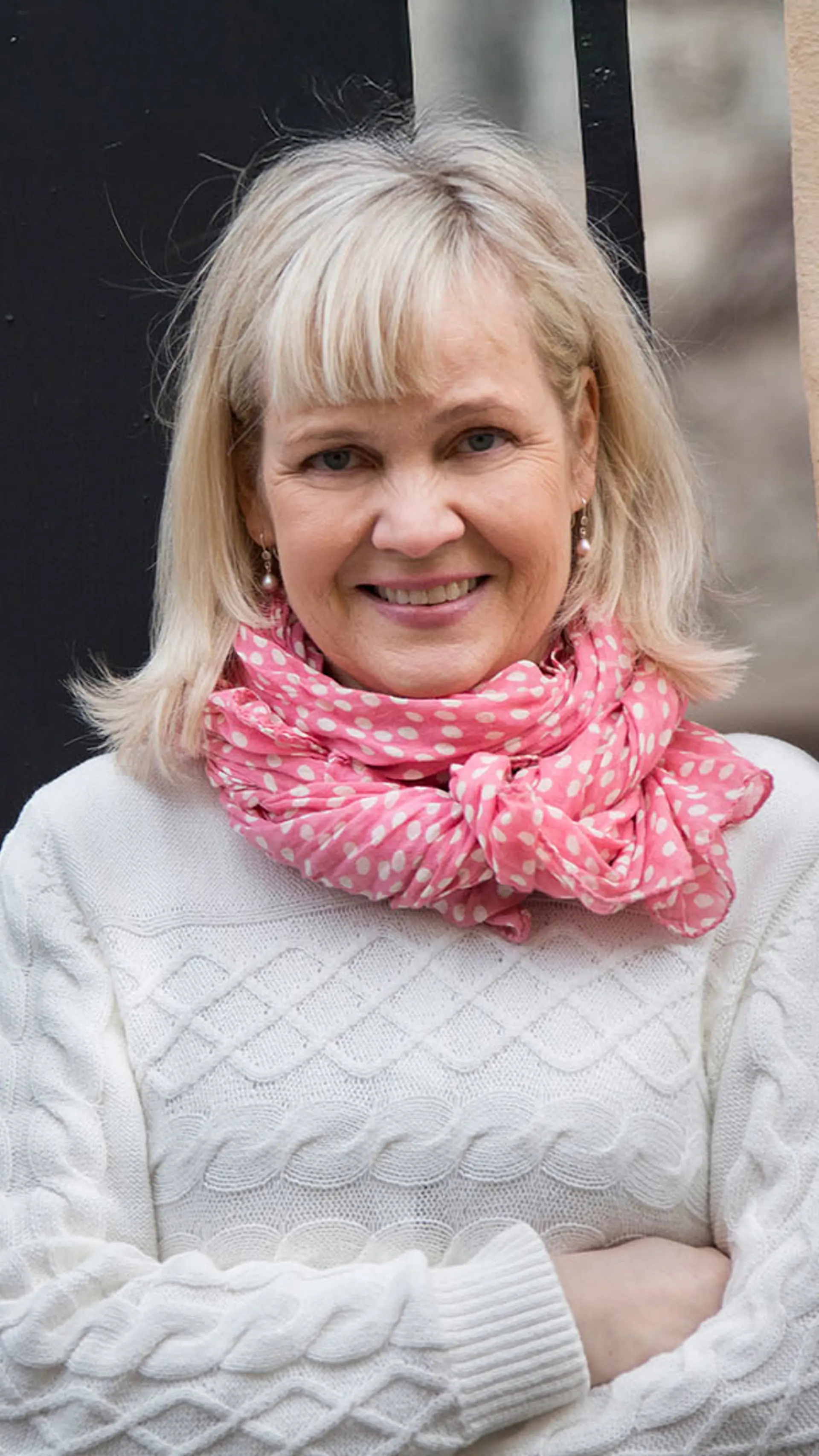 Gabriella Ahlström - <p data-start="266" data-end="452">Gabriella Ahlström är journalist, författare och erfaren moderator som leder samtal om samhälls- och kulturfrågor med lugn, skärpa och närvaro</p>