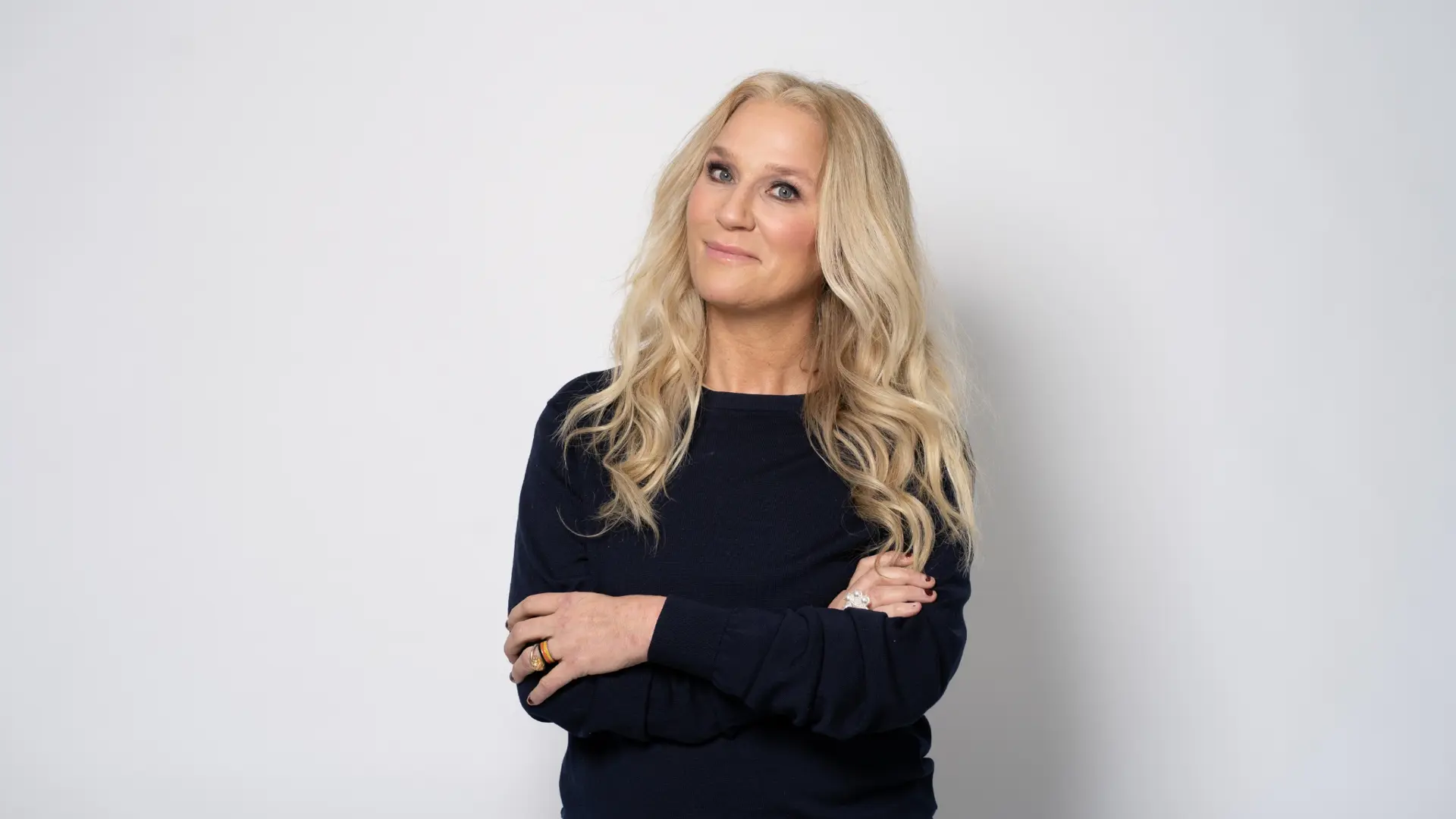 Ann Söderlund - <p data-start="231" data-end="386">Ann Söderlund föreläser med värme, humor och ärlighet om arbetsglädje, relationer, självkänsla och livet mitt i vardagens tempo.</p>
