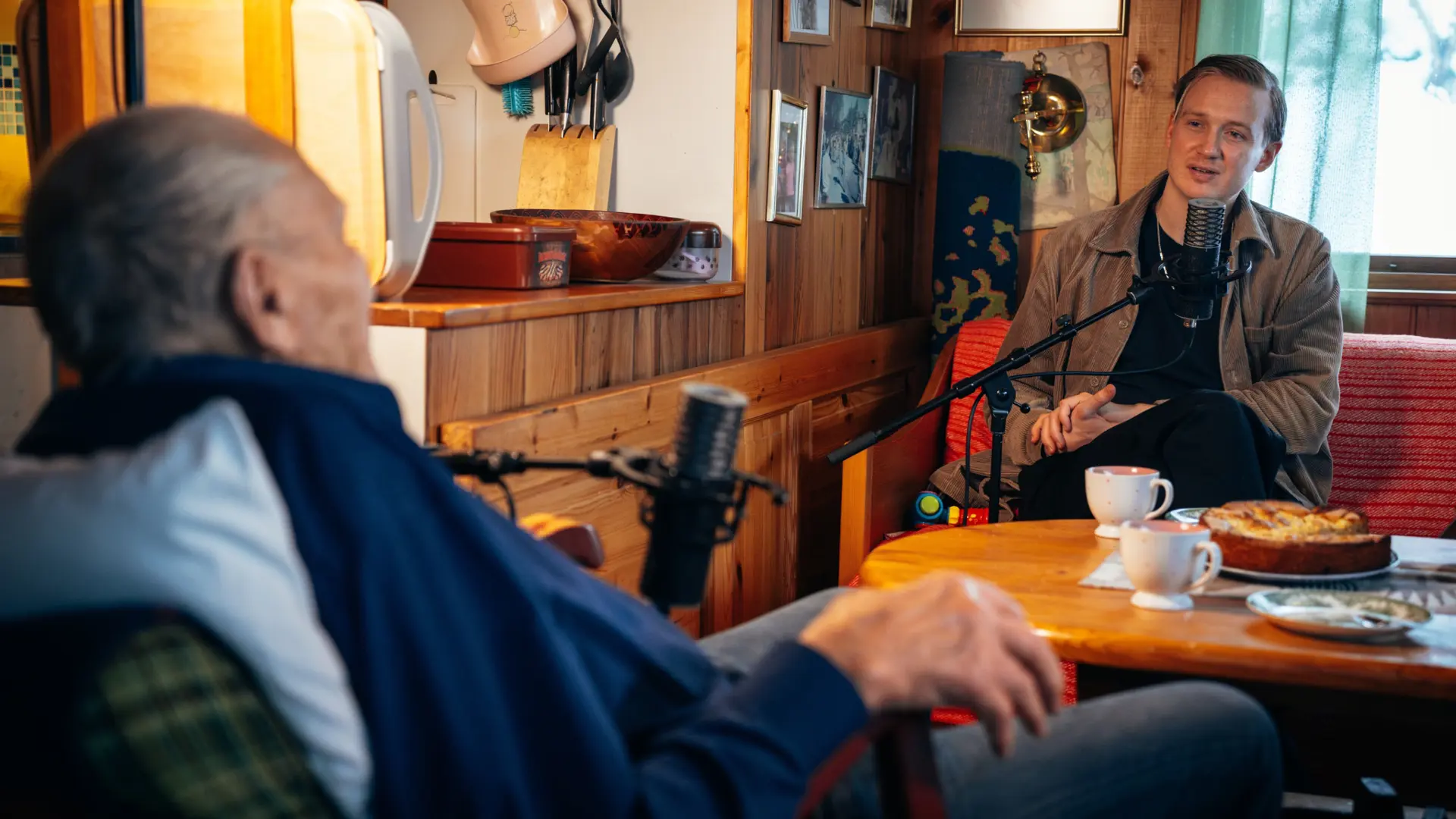 Jonas Uhlbäck - <p>Jonas Uhlbäck delar insikter från hundratals livsberättelser och visar hur lyssnande kan skapa starkare relationer mellan människor</p>