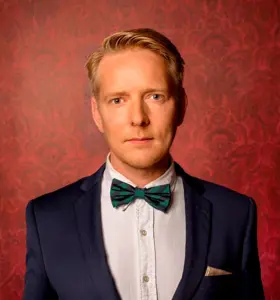 Fredrik Jacobson - Fredrik Jacobson visar hur retorik, storytelling och säljteknik skapar starkare team, ökad arbetsglädje och bättre försäljningsresultat