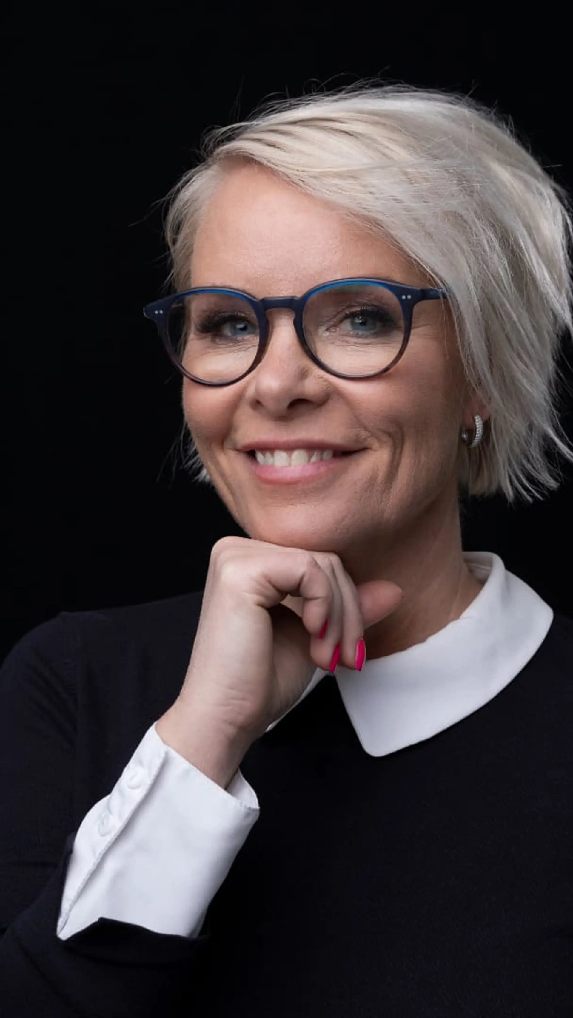 Mia Törnblom - <p data-start="270" data-end="451">Mia Törnblom inspirerar till starkare självkänsla, ökad motivation och bättre självledarskap genom engagerande och konkreta föreläsningar.</p>
