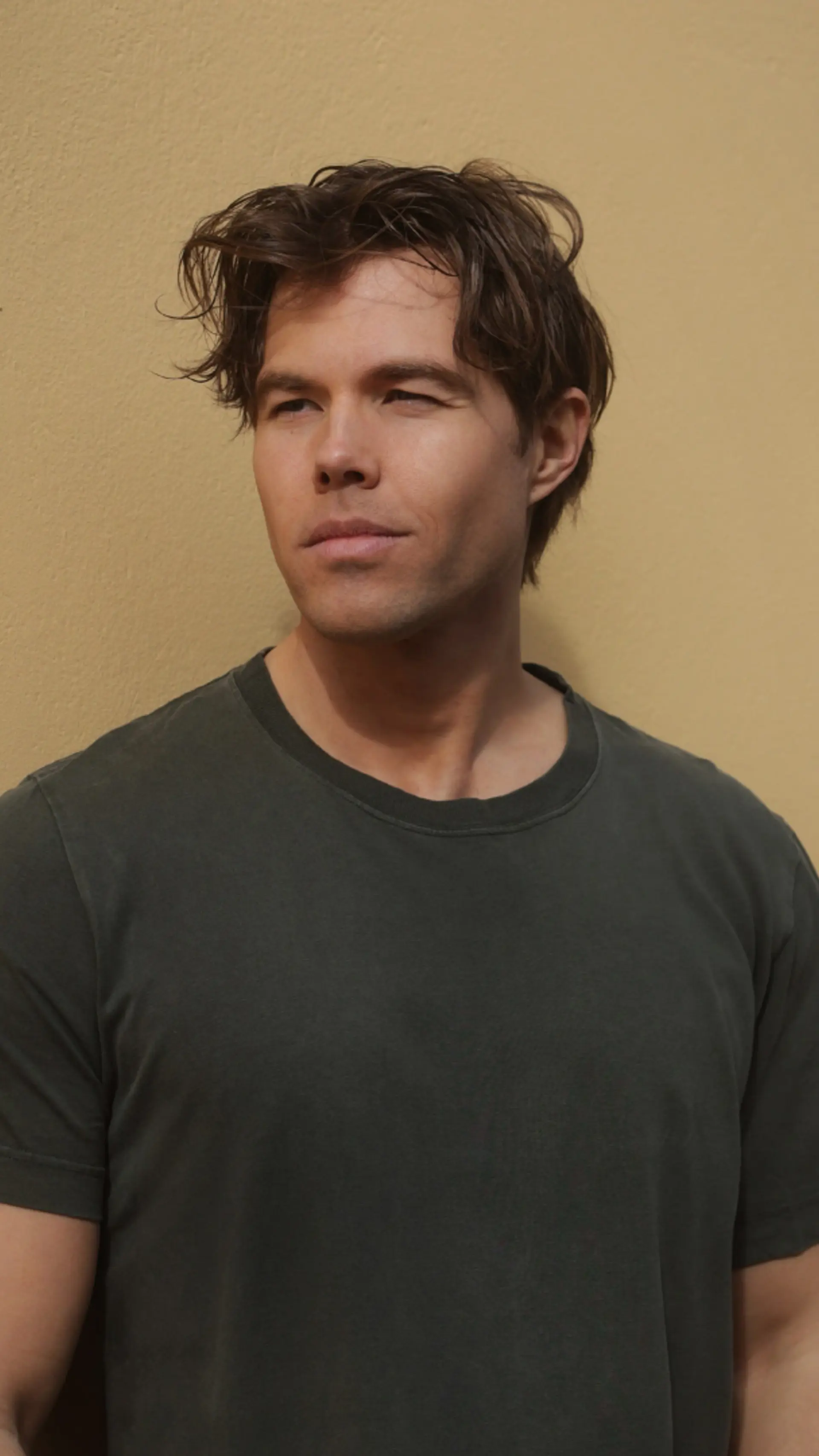 Andreas Wijk - <p>Artisten Andreas Wijk föreläser om identitet, mod och att växa upp mellan olika världar</p>